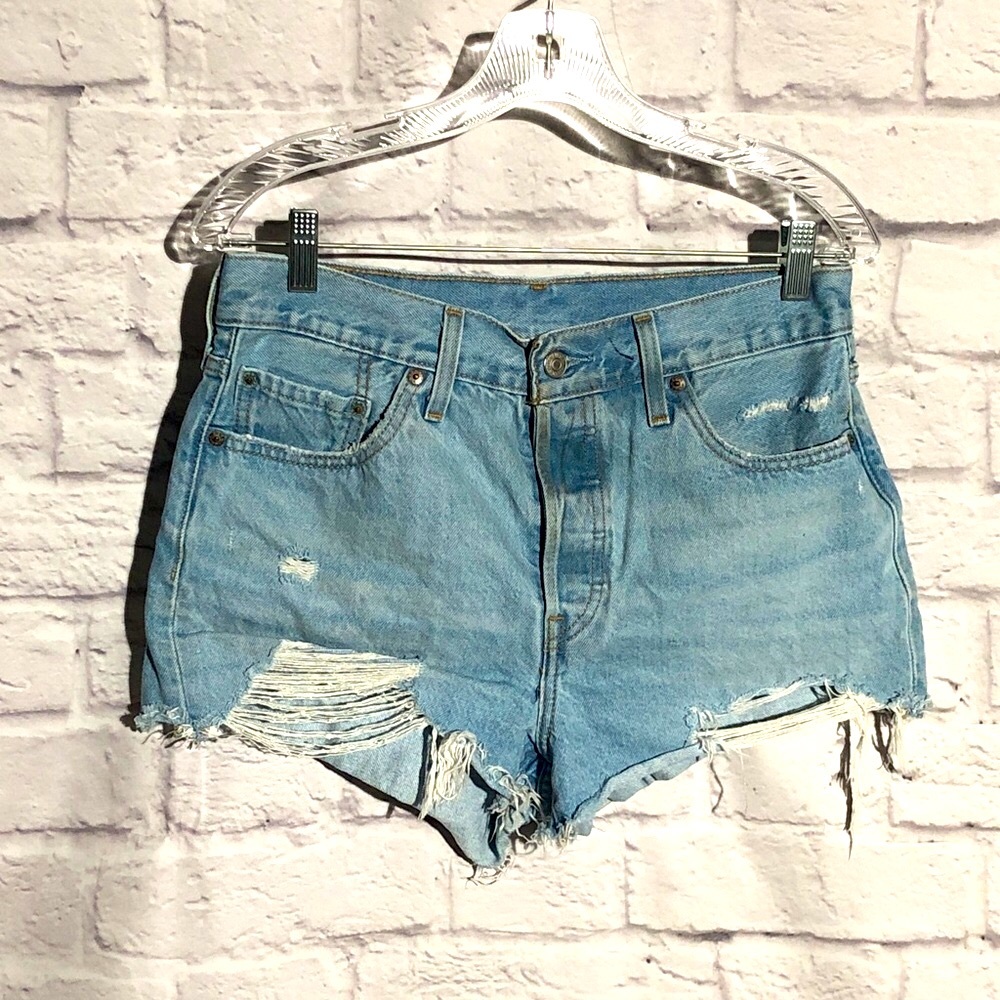 Levi's 501 button fly cotton Light Blue Distressed Jean Shorts W29 NWOT